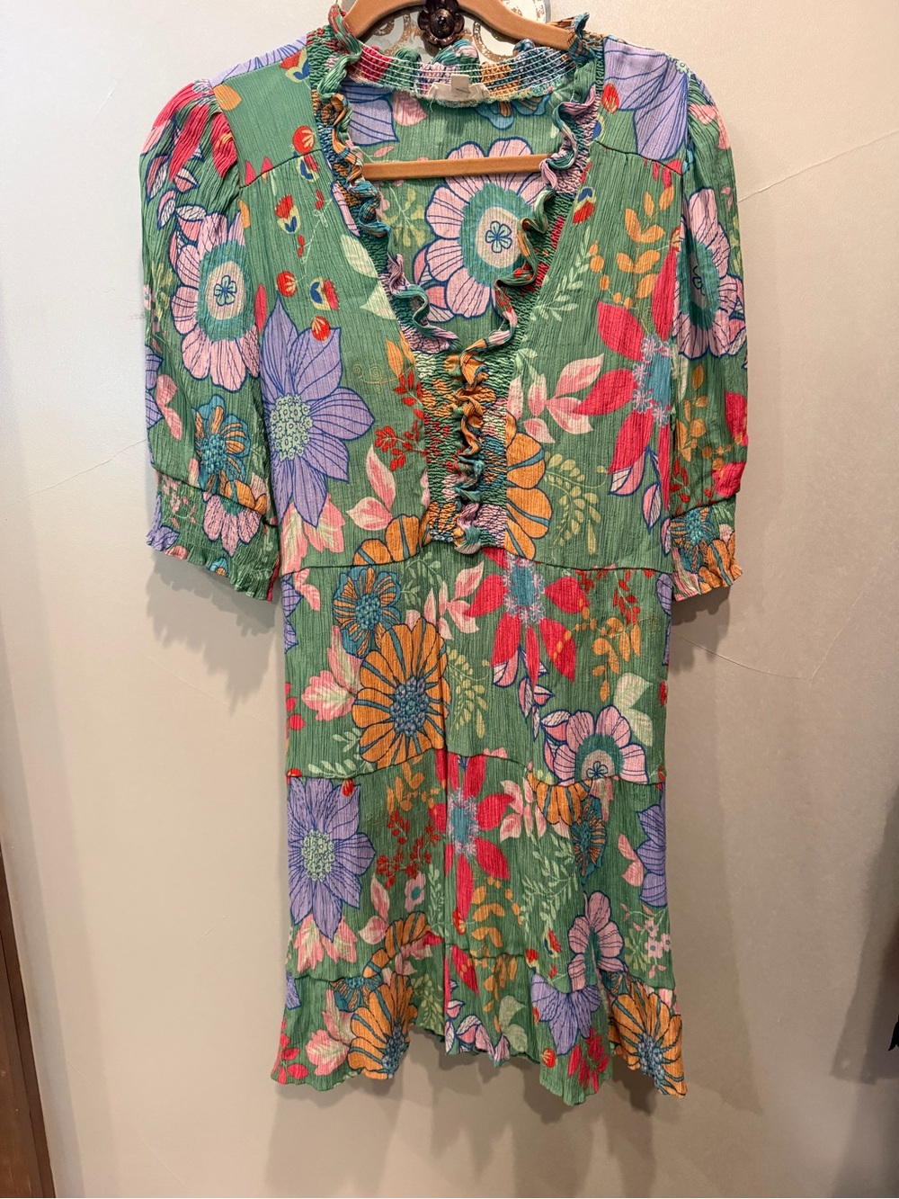 easel Green Floral V-Neck Tiered Dress with Pastel Blooms